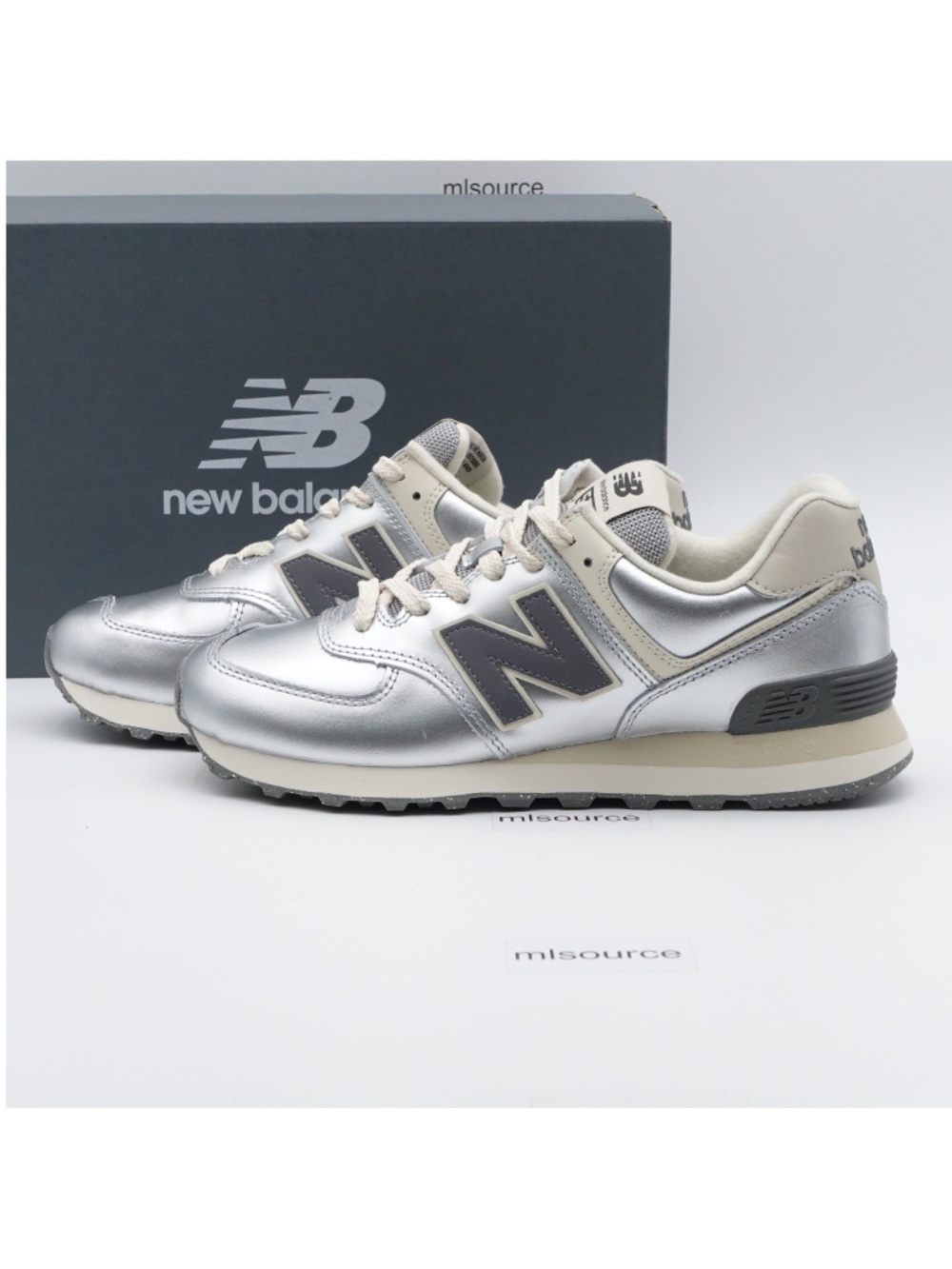 NEW Size 9 Women's New Balance 574 Leather Sneakers WL574MLG Metallic Silver